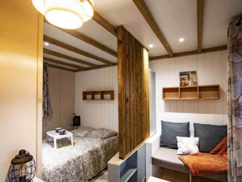 Camping Les Perouses Сен-Клеман-де-Бален Экстерьер фото
